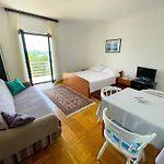 In 42257 Jadranovo